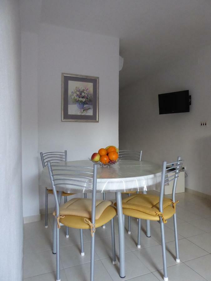 Apartment Viola Supetar Zewnętrze zdjęcie